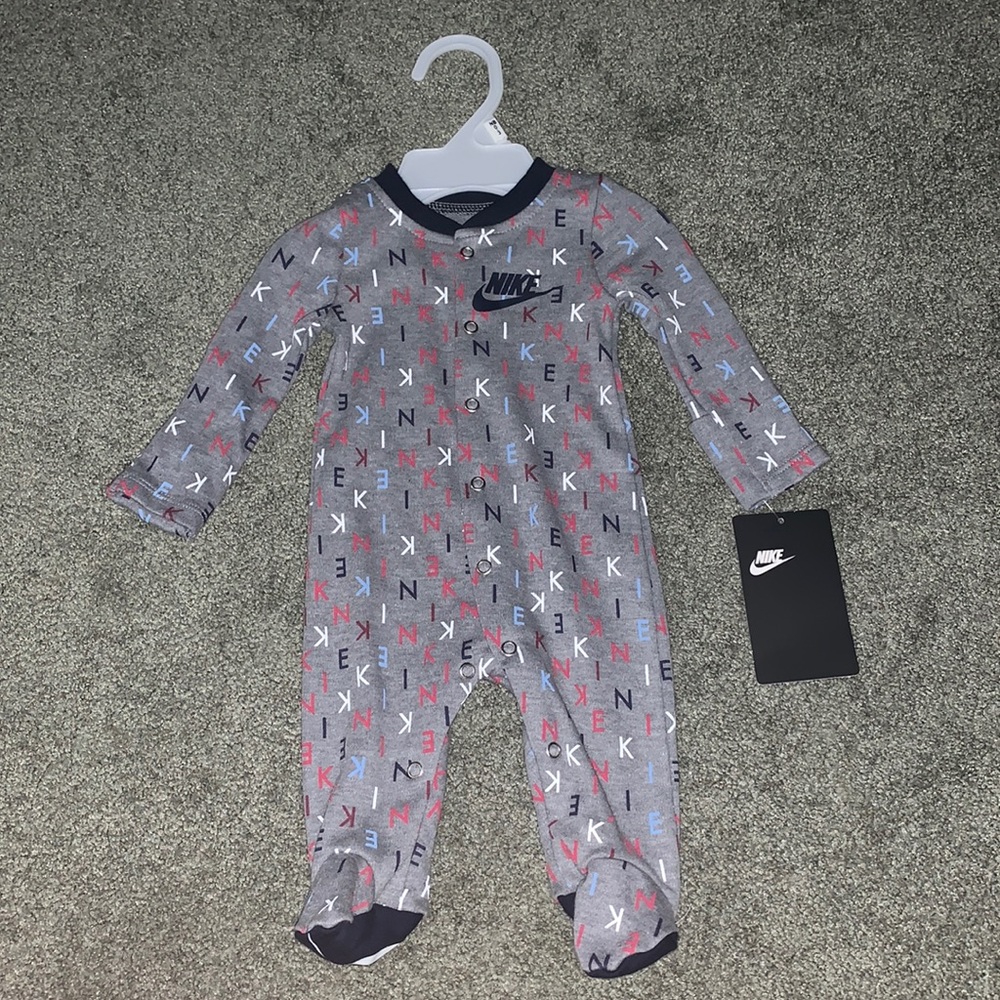 Newborn Nike 1 Piece